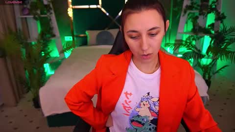 Snapshot of shyy_jany chatting on 02/15/26, 02:36 shyy_jany online show from 02/15/26, 02:36