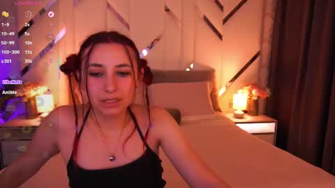 Snapshot of shyy_jany chatting on 06/23/26, 01:42 shyy_jany online show from 06/23/26, 01:42