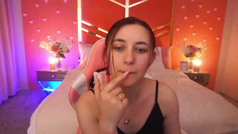 Snapshot of shyy_jany chatting on 06/26/26, 02:10 shyy_jany online show from 06/26/26, 02:10