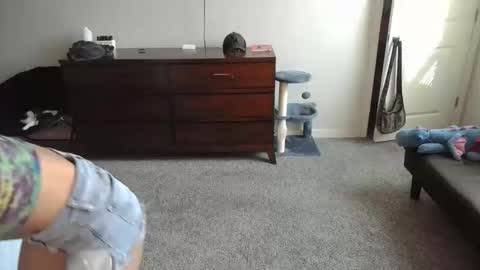 shypetitebaby online show from 11/24/25, 03:34