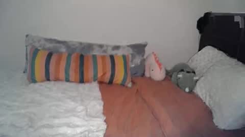 shypetitebaby online show from 03/18/26, 05:16