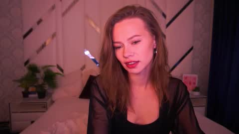 shyysiren online show from 11/13/25, 08:02