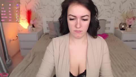 Mila  online show from 03/08/26, 09:18