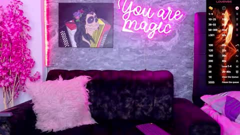 siamarlin online show from 12/05/25, 08:16