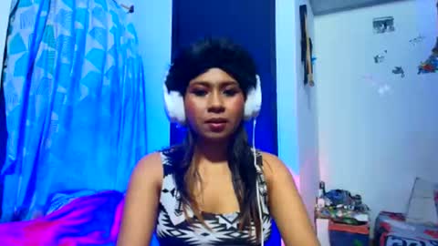 Snapshot of siara_bonny chatting on 02/24/26, 04:43 Siara online show from 02/24/26, 04:43