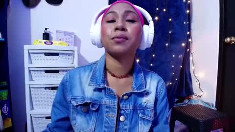 Snapshot of siara_bonny chatting on 03/02/26, 05:08 Siara online show from 03/02/26, 05:08