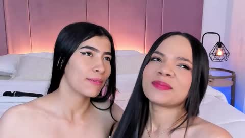 Siara and Zoe tattoo online show from 03/24/26, 11:54