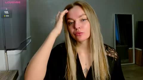 Eva online show from 11/06/25, 01:39