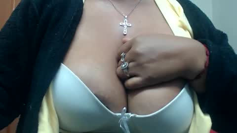 sara online show from 02/17/25, 10:14