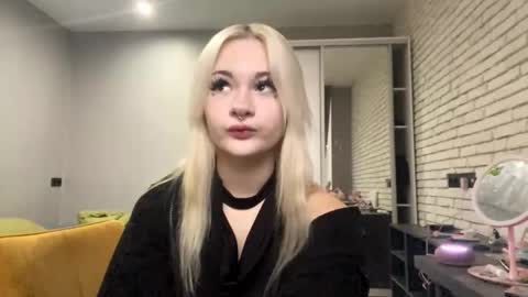 Viki online show from 12/17/25, 12:11