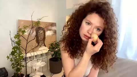 Kelly online show from 06/19/26, 12:42