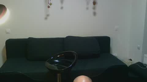 Snapshot of sicon_69 chatting on 12/23/24, 09:18 Devil online show from 12/23/24, 09:18