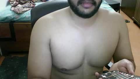 Snapshot of sidh7012 chatting on 09/26/25, 10:52 sidh sree online show from 09/26/25, 10:52