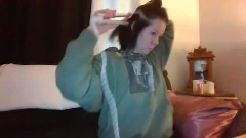 Snapshot of sidneyraee chatting on 05/08/26, 02:55 Mrs. St. Patrickk online show from 05/08/26, 02:55