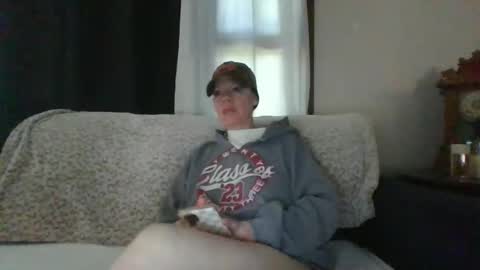 Snapshot of sidneyraee chatting on 05/16/26, 02:38 Mrs. St. Patrickk online show from 05/16/26, 02:38