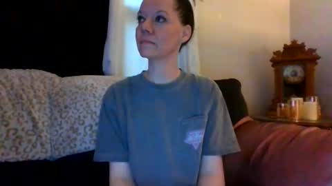 Snapshot of sidneyraee chatting on 06/06/26, 12:38 Mrs. St. Patrickk online show from 06/06/26, 12:38
