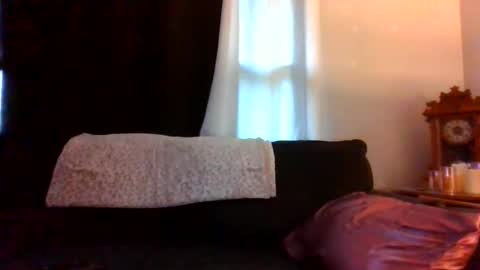 Snapshot of sidneyraee chatting on 06/07/26, 04:11 Mrs. St. Patrickk online show from 06/07/26, 04:11
