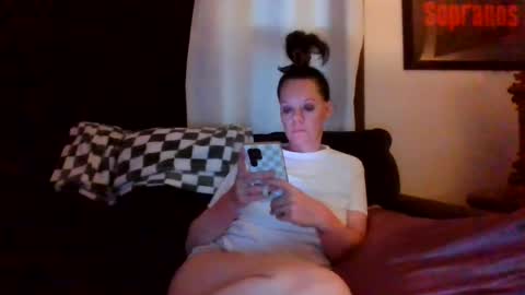 Snapshot of sidneyraee chatting on 07/08/26, 12:59 Mrs. St. Patrickk online show from 07/08/26, 12:59
