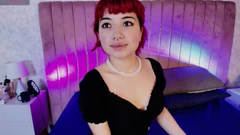 Snapshot of sienna_desiree chatting on 12/15/25, 11:36 Sienna Desieree online show from 12/15/25, 11:36