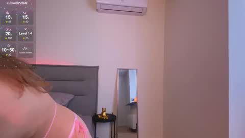 Lisa online show from 11/22/25, 05:39