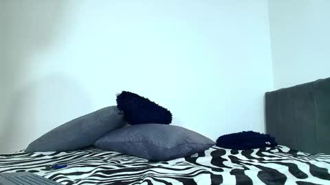 Sienna Morales online show from 04/26/26, 01:31