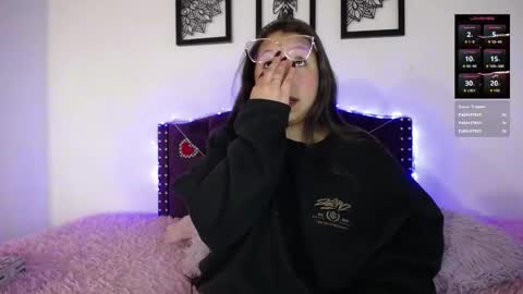 Snapshot of sienna_rose_pym chatting on 02/07/26, 12:20 Sienna online show from 02/07/26, 12:20