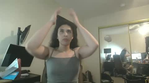 Nicole Zelaya Ferrati  Niky Ferrati online show from 11/30/25, 09:35