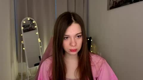 siennasayss online show from 03/24/26, 05:23