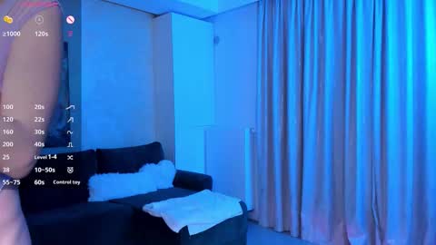 Sienna online show from 10/01/25, 07:53