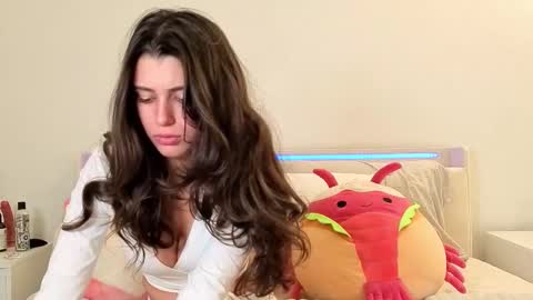 Sienna online show from 02/10/26, 02:04