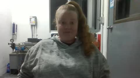 sierra_bby online show from 01/17/26, 10:42