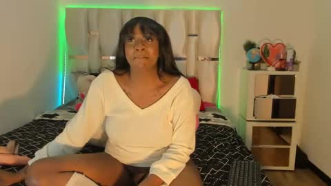 Snapshot of sierra_violet chatting on 12/09/24, 11:15 sierra_violet online show from 12/09/24, 11:15