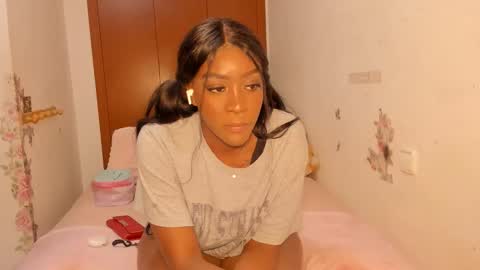 sierra_violet online show from 04/15/26, 06:59