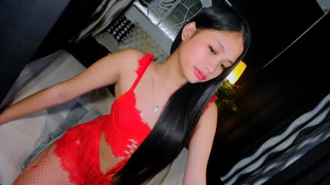 Belle online show from 01/20/25, 02:32