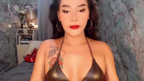 Snapshot of sierrafina_mcbride chatting on 05/19/26, 04:13 Sierrafina online show from 05/19/26, 04:13