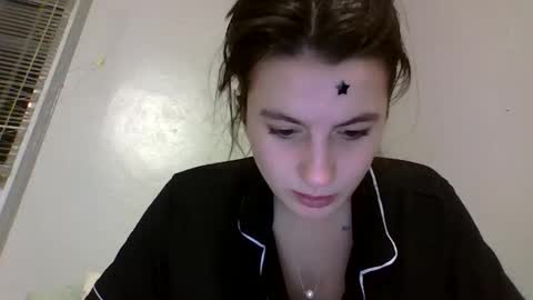 Snapshot of sierranovaa chatting on 02/25/26, 03:05 sierranovaa online show from 02/25/26, 03:05