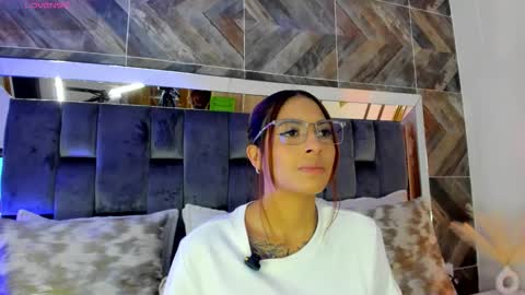    online show from 11/30/25, 04:44