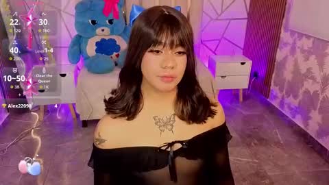 Siiam Tay online show from 12/22/25, 03:36