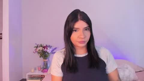 Snapshot of siirena chatting on 05/18/26, 05:30 siirena online show from 05/18/26, 05:30