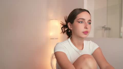 Snapshot of silent_chill chatting on 12/06/24, 10:16 Chilli online show from 12/06/24, 10:16