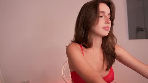 Snapshot of silent_chill chatting on 12/24/24, 12:44 Chilli online show from 12/24/24, 12:44