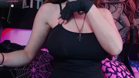 Allmylinkssilentmary666 online show from 01/13/26, 01:11