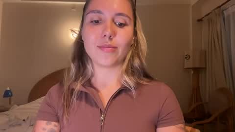 You fav Miss Si online show from 04/23/26, 12:29