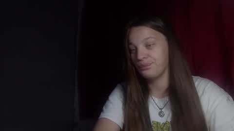 Snapshot of silkqueen_88 chatting on 07/22/26, 08:28 Angelica online show from 07/22/26, 08:28