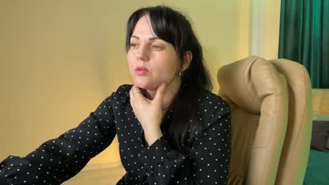 Snapshot of silky_shadow chatting on 05/25/26, 01:55 Julia online show from 05/25/26, 01:55