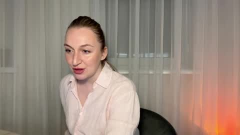 silkyvera online show from 04/14/26, 07:09