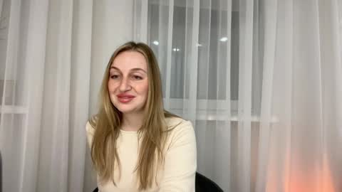 silkyvera online show from 04/16/26, 09:39