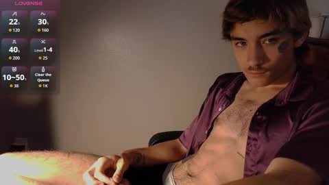 Snapshot of silly_cybin chatting on 09/13/25, 07:02 cybin online show from 09/13/25, 07:02