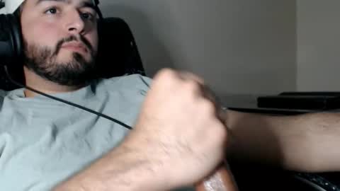 Alvaro online show from 10/25/25, 05:48