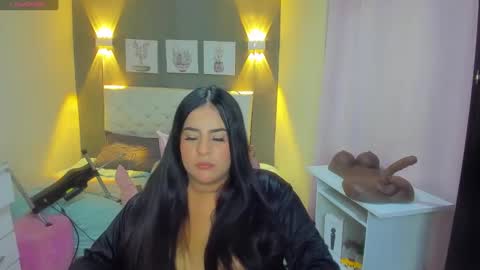 Snapshot of silvana_cruzz chatting on 10/02/25, 03:35 Silvana cruzzz online show from 10/02/25, 03:35